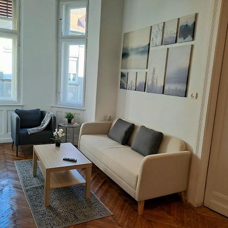 Emerald Apartment Будапеща Екстериор снимка