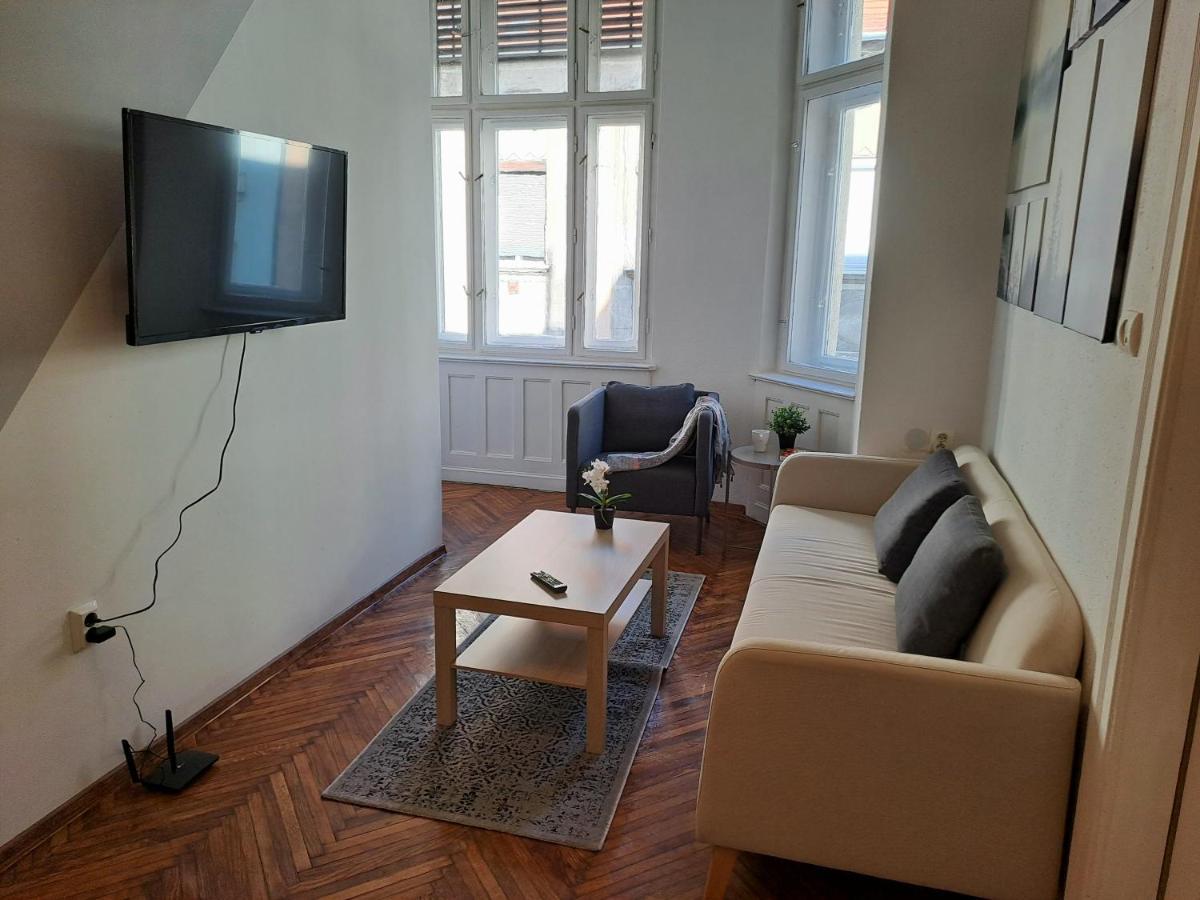 Emerald Apartment Будапеща Екстериор снимка