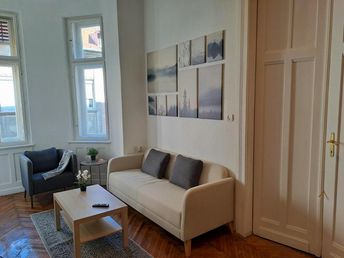 Emerald Apartment Будапеща Екстериор снимка